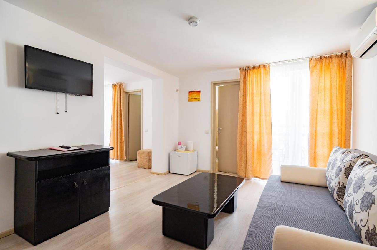 Complex Paloma Coral Hotel Mamaia Buitenkant foto