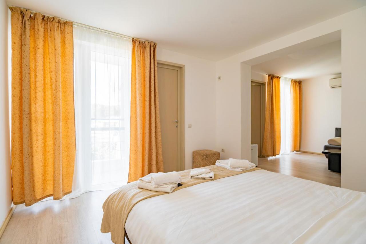 Complex Paloma Coral Hotel Mamaia Buitenkant foto