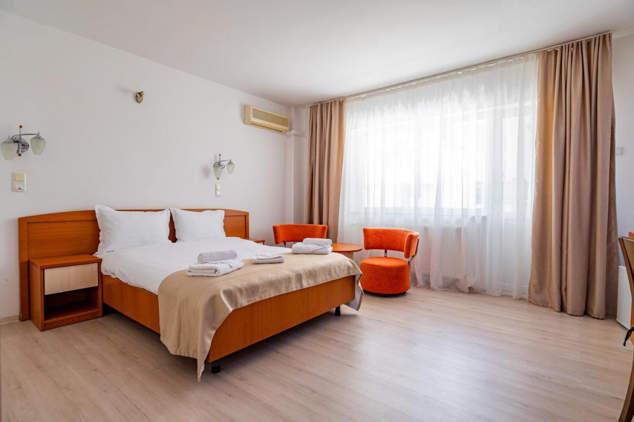 Complex Paloma Coral Hotel Mamaia Buitenkant foto