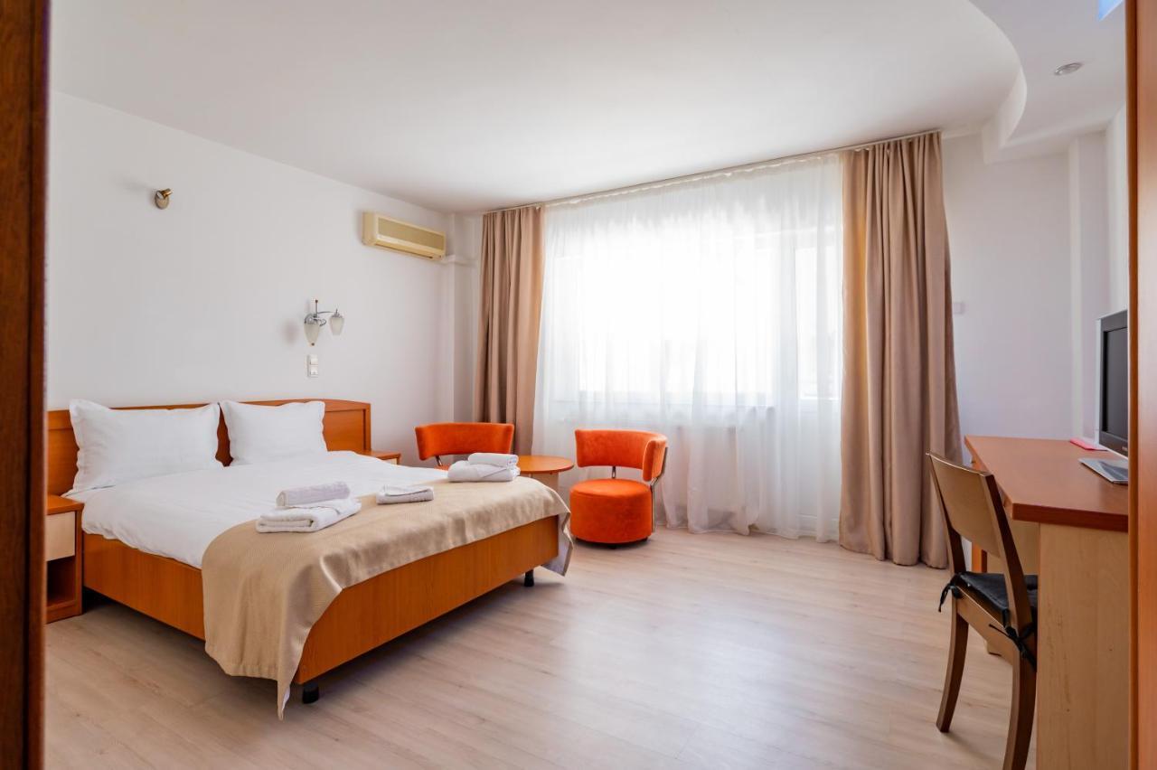 Complex Paloma Coral Hotel Mamaia Buitenkant foto